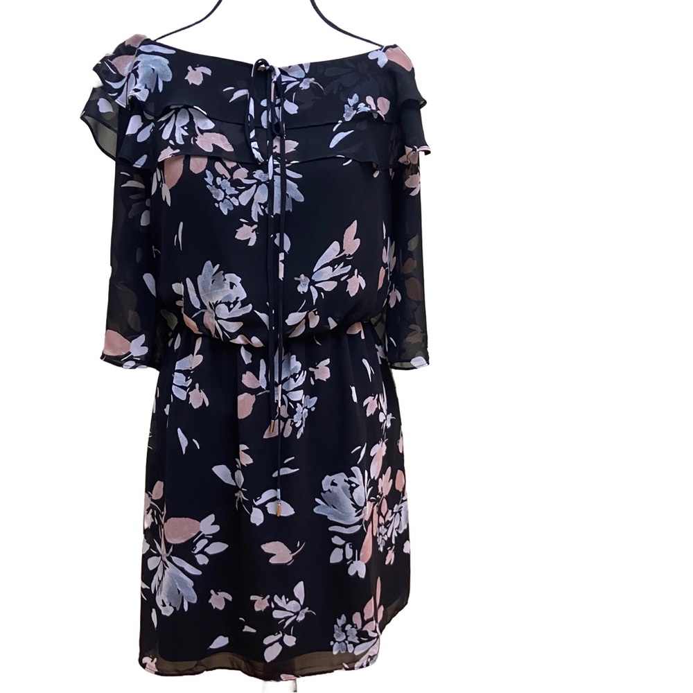 White House Black Market Off-the-Shoulder Floral Chiffon Dress size 6